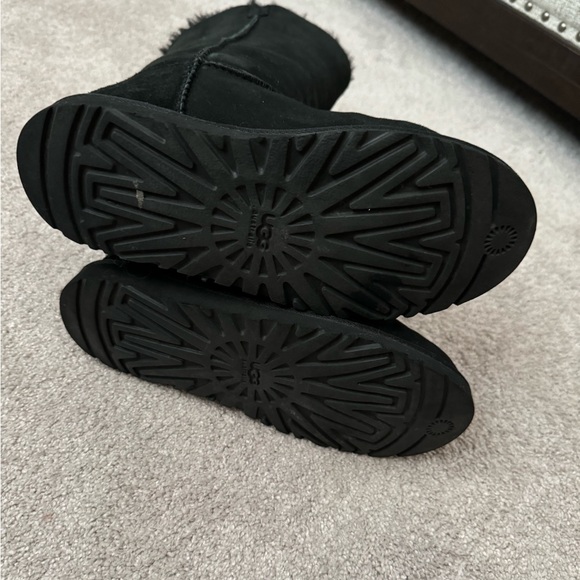 Bailey Button Uggs - Picture 9 of 12